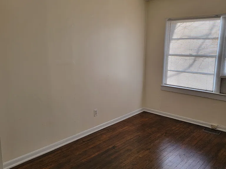 2907 Sylvan Rd — Photo 5