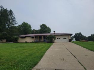 16200 Taggart Dr, Wellsville, OH 43968