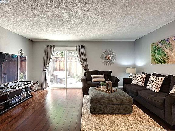 3rd image of 1436 Millich Ln