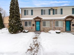16107 Terrace Village Dr, Taylor, MI 48180