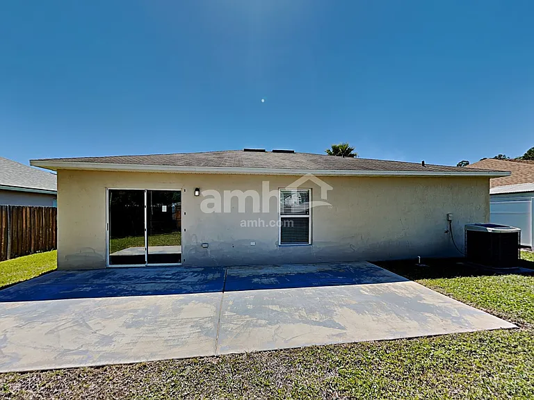 2948 Stonegate Ln — Photo 16
