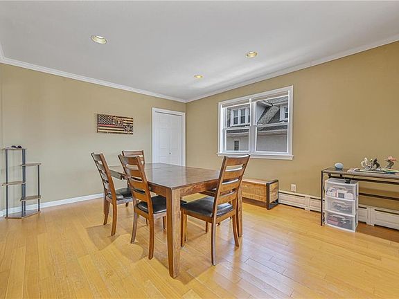 4th image of 150 Beach 123rd St APT 3R