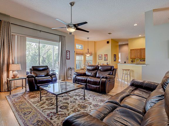 4th image of 4550 Deanna Ct