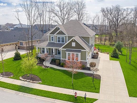 2nd image of 16885 Catkins Ct