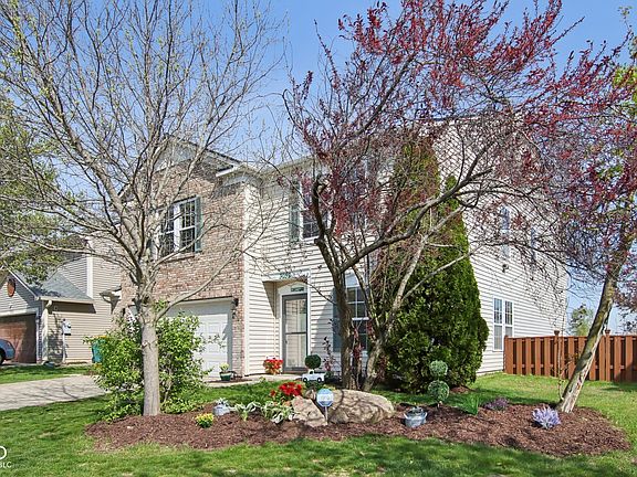 2nd image of 3052 W Meadowbend Dr