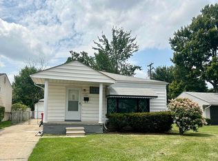 23051 Lambrecht Ave, Eastpointe, MI 48021