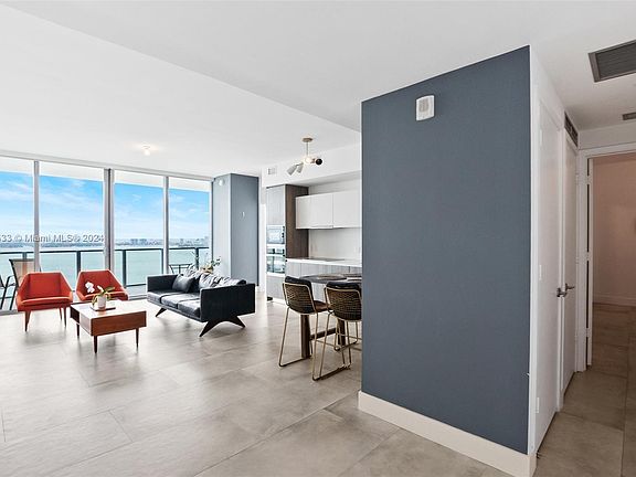 5th image of 2900 NE 7th Ave Unit 2904