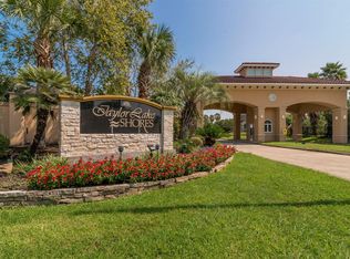 1911 Shore Line Dr, Seabrook, TX 77586