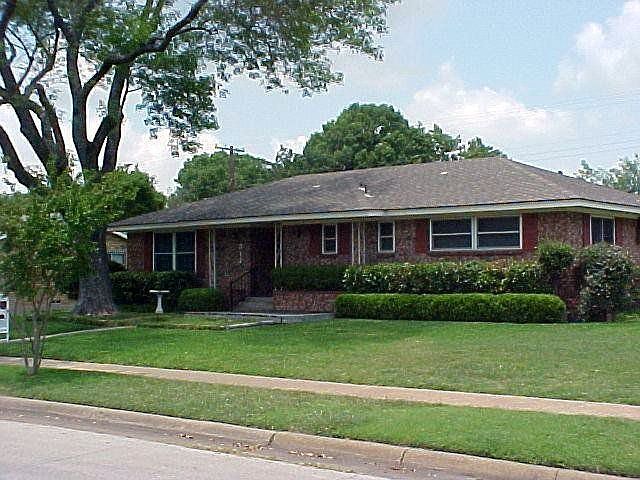 1st image of 311 Van Rowe Ave