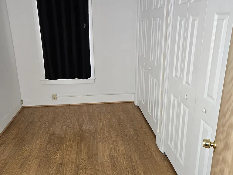 205 Pine St #1 — Photo 3