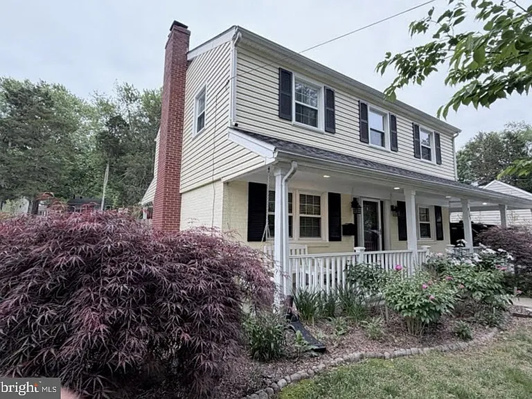 8705 Bluedale St — Photo 2