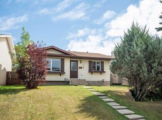 168 W Eastman Cres, Red Deer, AB T4R 1X7