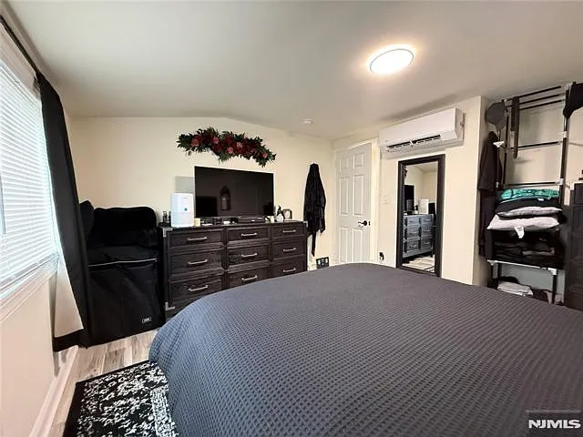 51 Echo Pl #2 — Photo 11