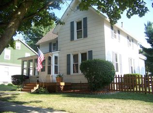 211 W Main St, Mount Morris, IL 61054