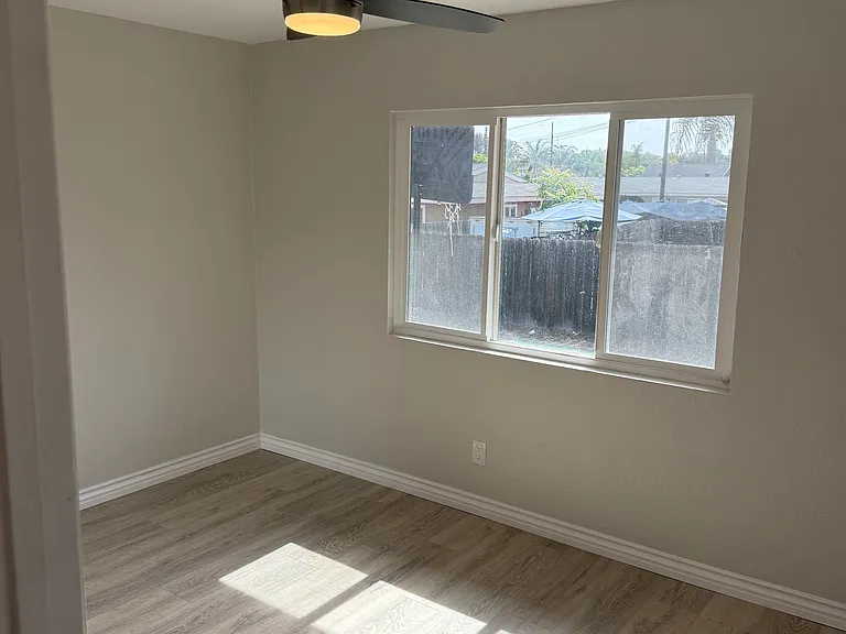 2230 Central Ave #B — Photo 8