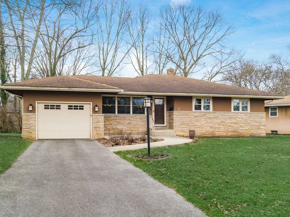 975 Meadowview Dr, Columbus, OH 43224