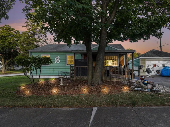 2901 Palmer St, Lansing, MI 48910