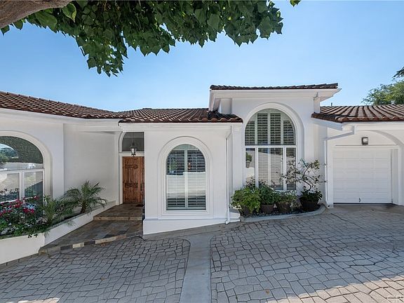 2nd image of 3674 Dixie Canyon Ave