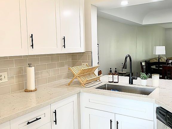 3rd image of 23380 Carolwood Ln #202