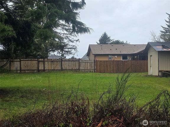 4th image of 631 POINT BROWN Avenue SW
