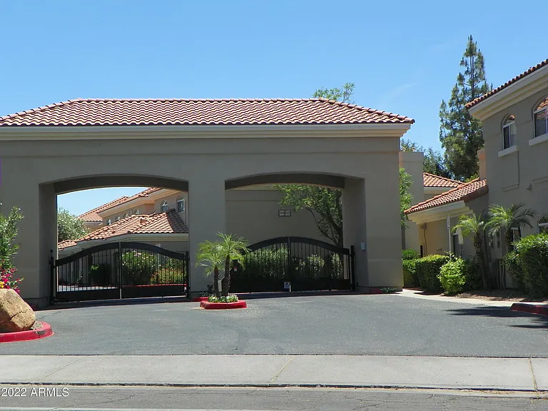 8653 E Royal Palm Rd #1002 — Photo 27