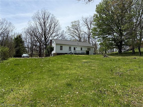 2nd image of 43184 Osbourne Rd