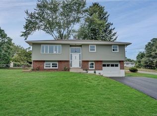 7 Marks Ct, Stony Pt, NY 10980