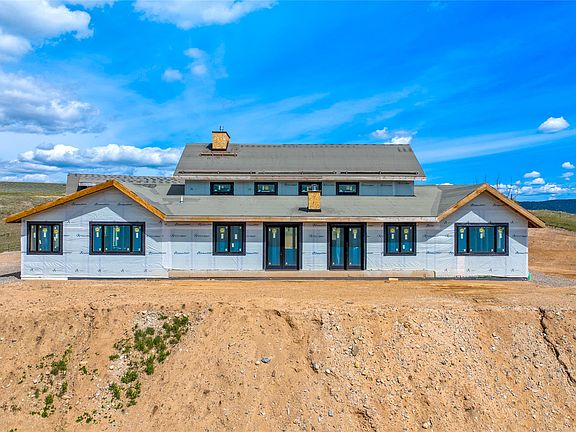 3rd image of 255 Canyon Rd
