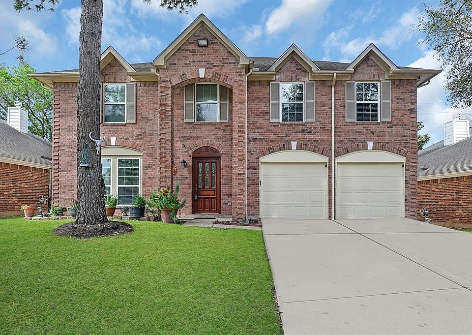 1st image of 17110 Fairway Glen Court