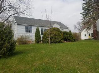 467 2nd Ave SW, Forest Lake, MN 55025