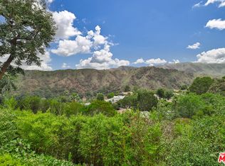 2167 Westridge Rd, Los Angeles, CA 90049