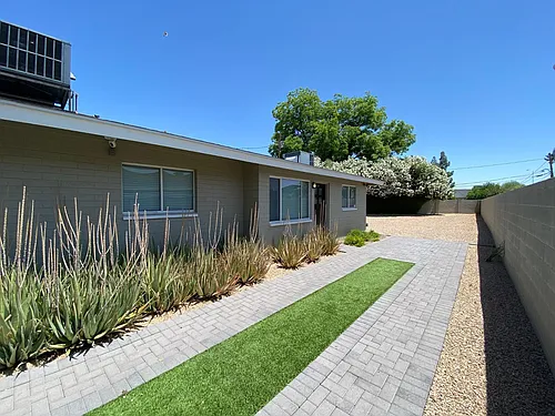 33 N Hobson #B Photo 1