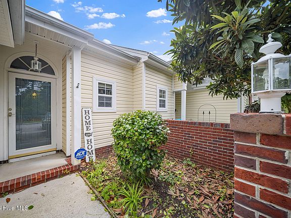 3rd image of 3825 Mayfield Court