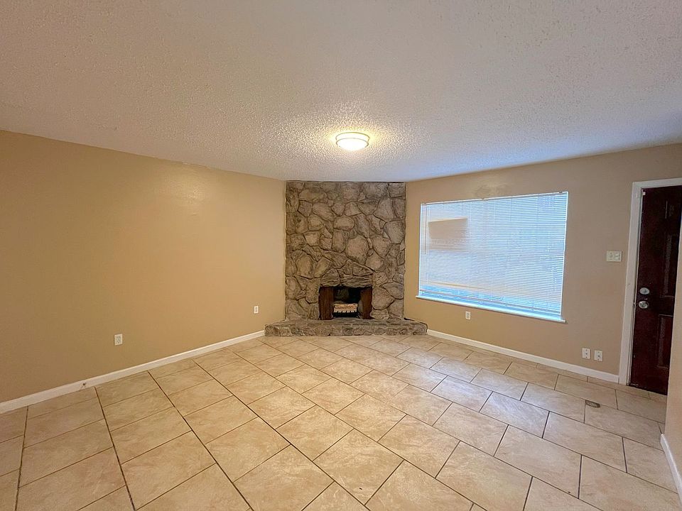 1st image of 1012 Seville Ave Unit 4