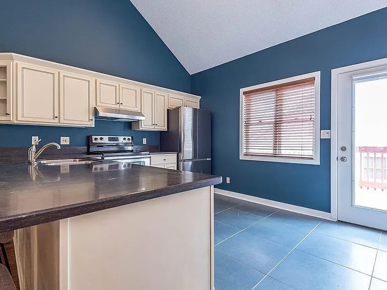 407 S Madison St #407 — Photo 9