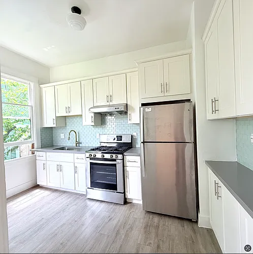 3200 Shattuck Ave Photo 1