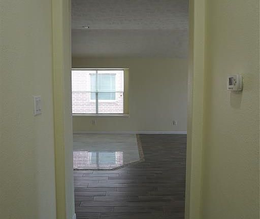 4th image of 10410 Chamomile Green Ct