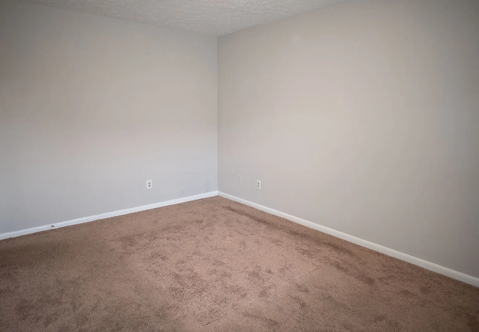 Berkshire Road Apts. — Photo 1