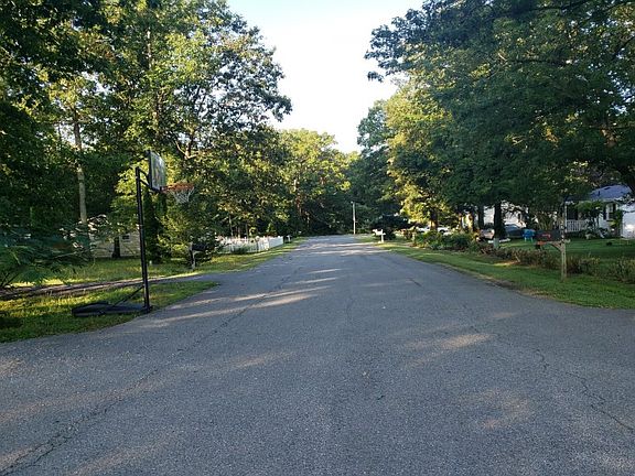 4th image of 26165 Barnes Ct