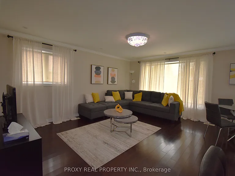 15 Suraty Ave — Photo 3