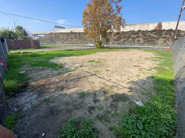 3232 E Harvey Ave, Fresno, CA 93702