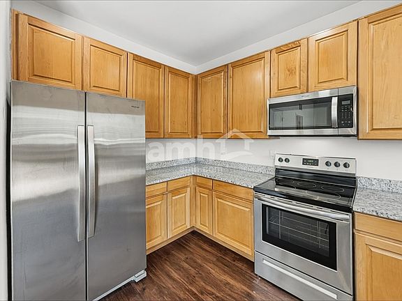 3rd image of 4990 Hawk Meadow Dr