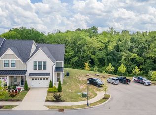 1569 Nickelby Pl, Thompsons Station, TN 37179