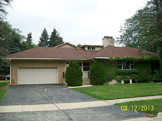 1st image of 616 Colville Pl