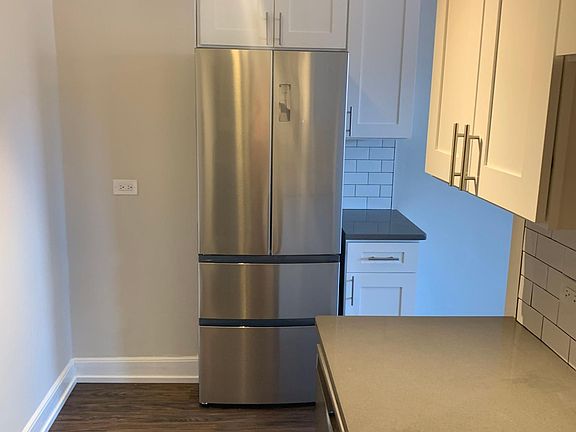 5th image of 1370 E Hyde Park Blvd #506
