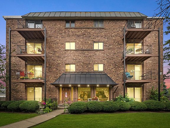 2nd image of 2218 N Newland Ave APT 407