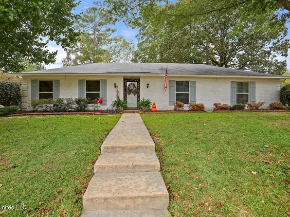 139 Long Meadow Rd, Brandon, MS 39042