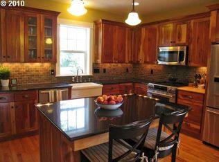 3011 SW Florida St, Portland, OR 97219