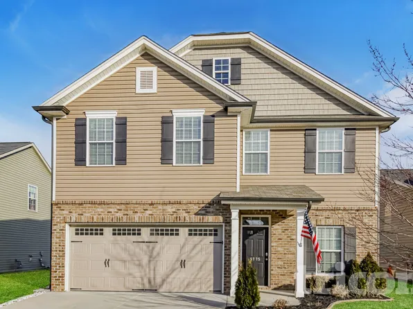 5775 Midstream Cir, Clemmons, NC 27012