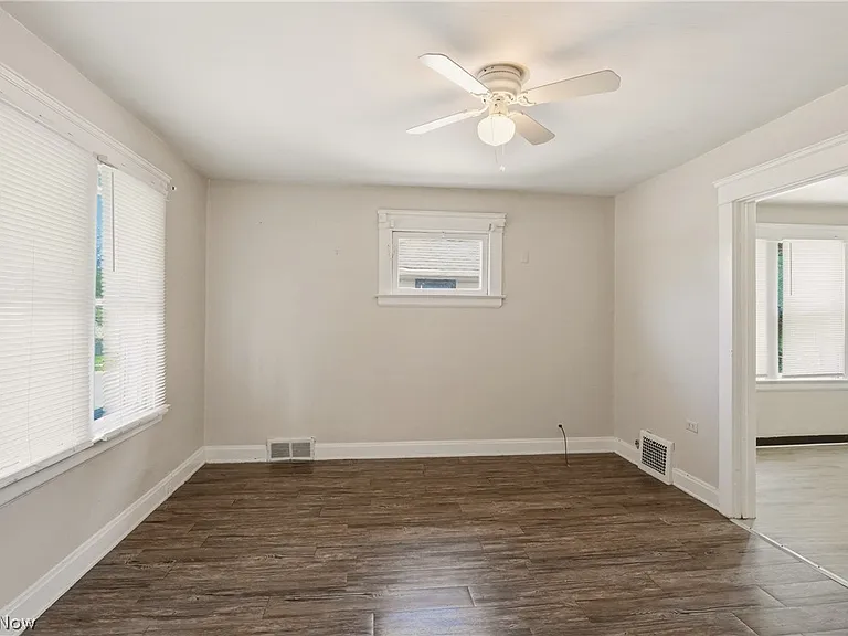 515 E 143rd St #UPSTAIRS — Photo 13